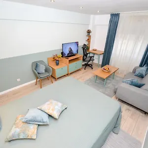 https://victoriei_majestic.bucharesthotelsnow.com