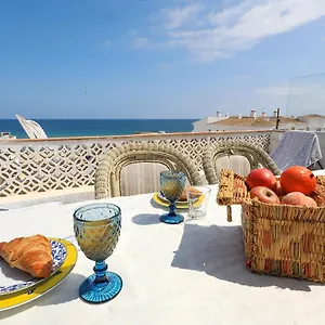 c22-beco-do-poo-beach-townhouse-in-praia-da-luz.hotelaalgarve.com/