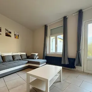 https://apt-station-173-a-bruxelles-charleroi-airport.brusselshotelsbook.com