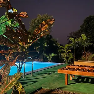 charuka-homestay.kandyhotelsnow.com/